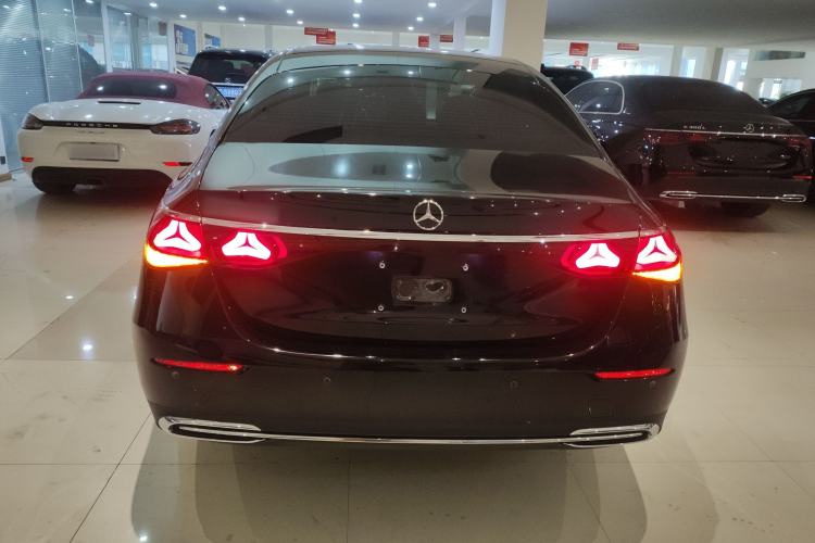 Used Mercedes-Benz E-Class New Energy 2024 E 350 e L Plug-in Hybrid Sedan
