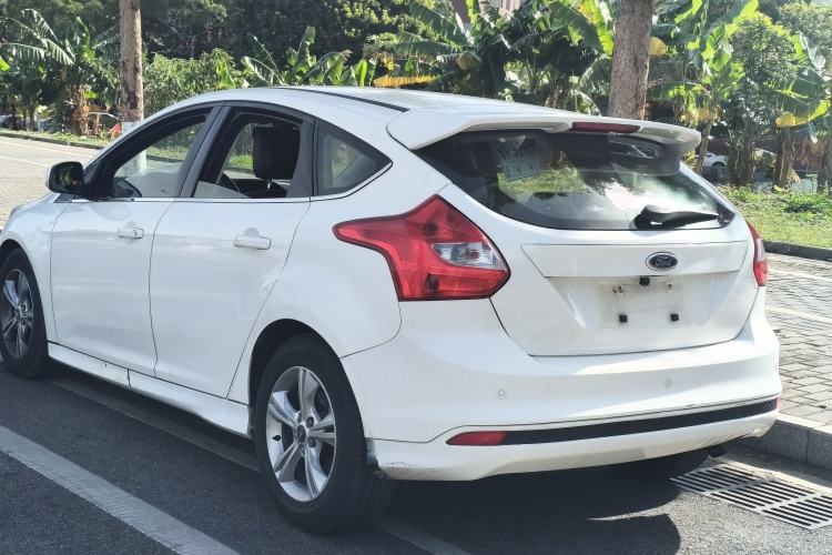 Used Ford Focus 2012 Hatchback 1.6L Automatic Fashion Edition
