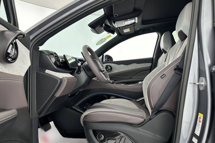 Used BYD Frigate 07 2024 Honor Edition DM-p 175KM All-Wheel-Drive Flagship Model
