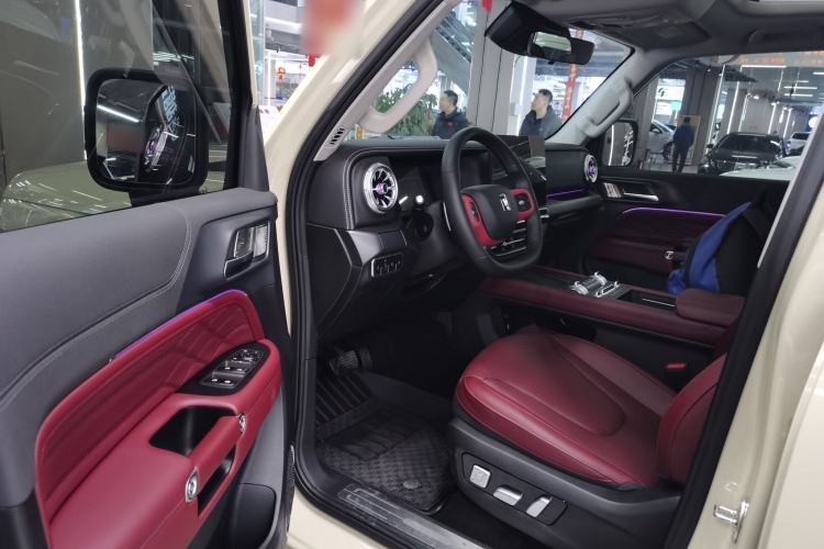 Used Tank 300 2025 2.0T Conqueror