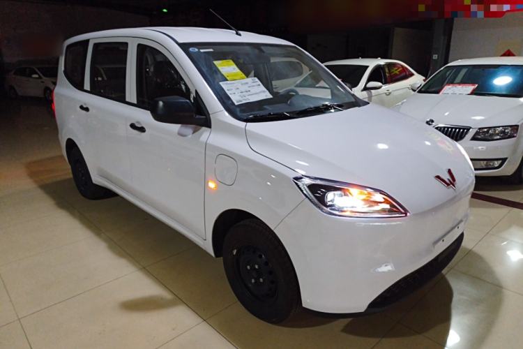 Used Wuling Hongguang New Energy 2024 All-Electric Model 300KM Standard Version