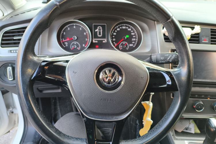 Used Volkswagen Golf 2015 1.4TSI Automatic Comfort Model
