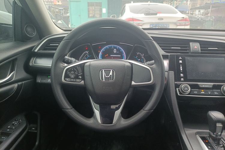 Used Honda Civic 2016 220TURBO CVT Luxury Edition
