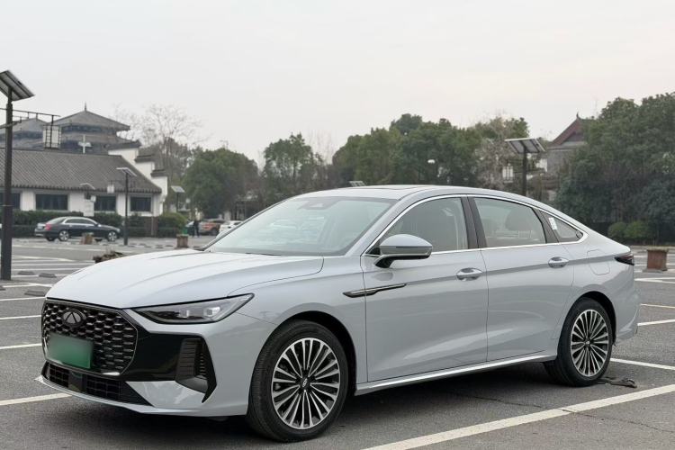 Used Chery Fengyun A8L 2025 1.5 TGDI 145 km Luxury Version