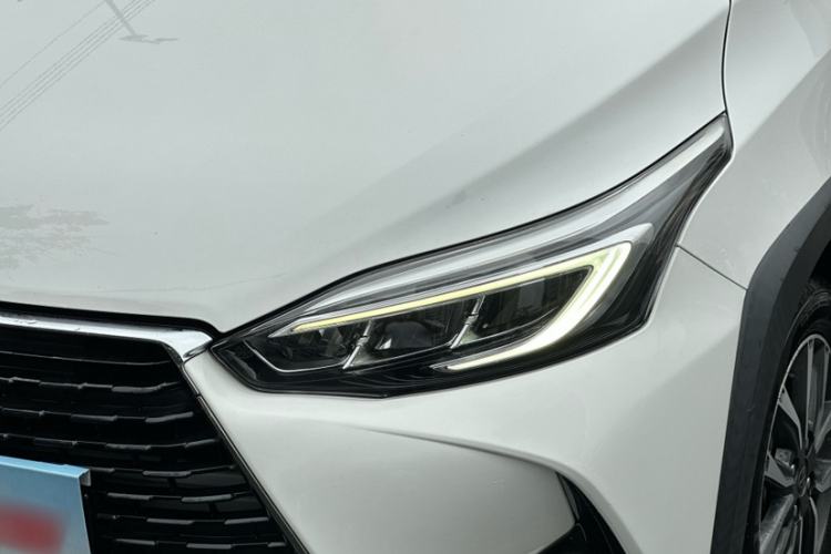 Used Toyota YARiS L 2022 X-Trail 1.5L CVT Luxury PLUS Edition
