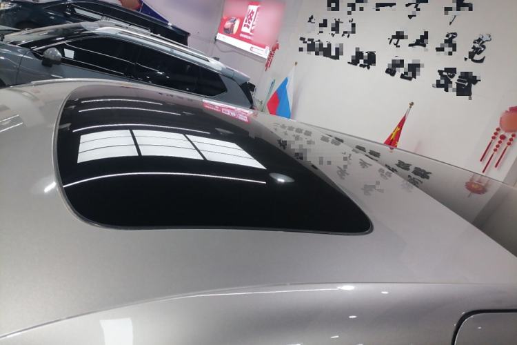 Used Volvo EM90 2025 Ultra Six-Seater
