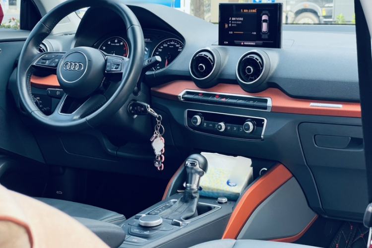 Used Audi Q2L 2018 35 TFSI Fashionable & Elegant Version China VI Emission Standard