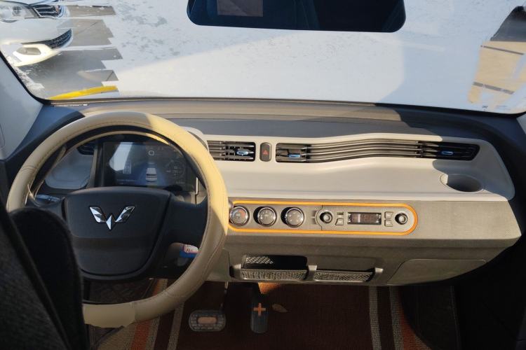 Used Wuling Hongguang MINIEV 2021 Macaron Premium Model – Lithium Iron Phosphate