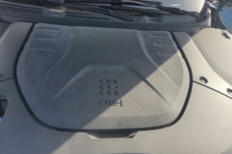 Used  E5 2024 Honor Edition 100KM Deluxe 7-Seater
