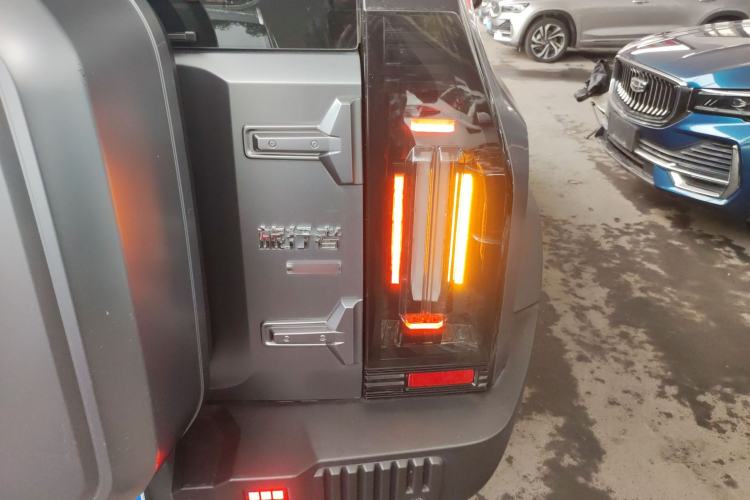 Used JETOUR Traveler 2023 2.0T All-Wheel-Drive CrossPRO