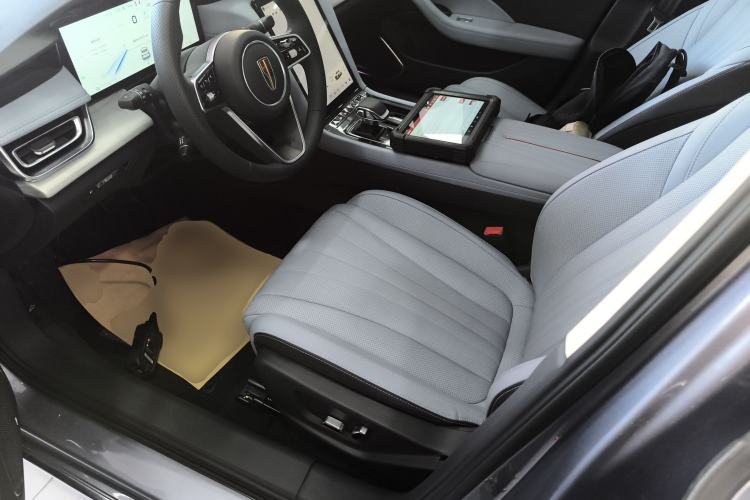 Used Hongqi H5 PHEV 2025 130 Super Hybrid Version
