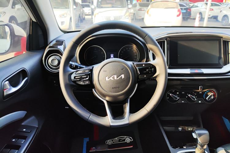 Used Kia kx1 Stonic 2021 1.4L CVT Fun Edition
