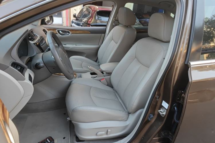 Used Nissan Sylphy 2014 1.6XV CVT Deluxe Edition
