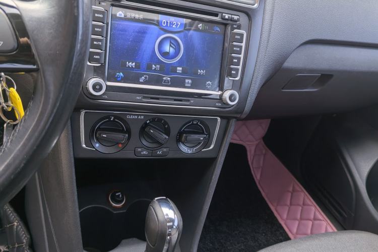 Used Volkswagen Polo 2016 1.6L Automatic Comfort Model