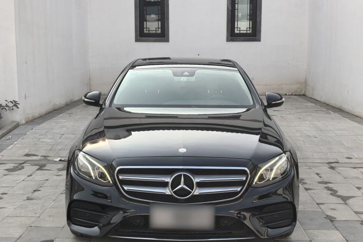 Used Mercedes-Benz E-Class 2016 E 300 L Sporty and Stylish Model