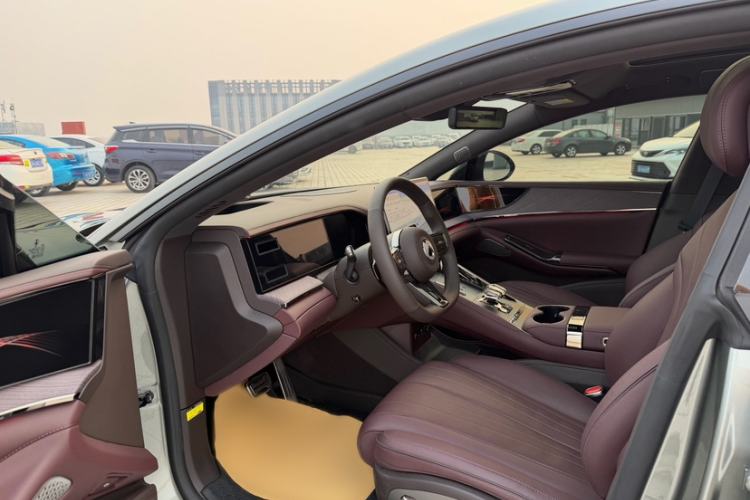 Used Denza Z9GT 2024 1100 Four-Wheel Drive Max Edition
