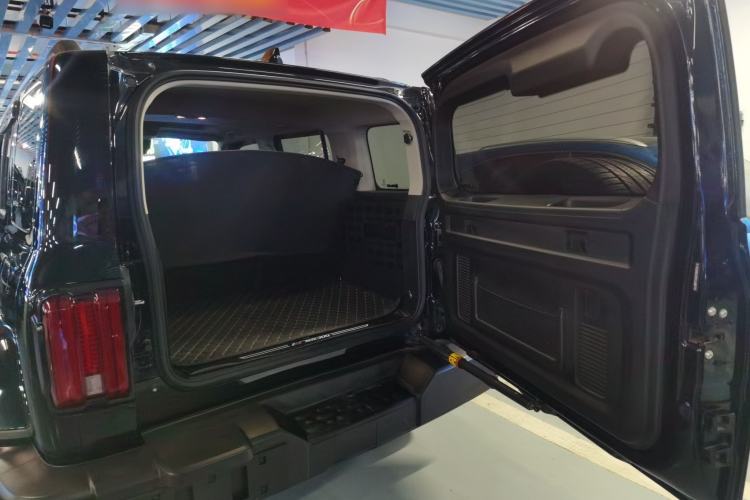 Used Tank 300 2023 City Edition 2.0T—Stylish as Ever
