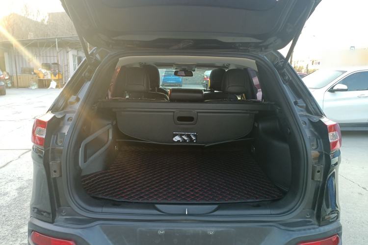 Used  Cherokee 2016 2.4L Leading Smart Version