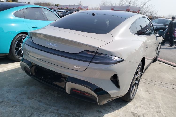 Used Xiaomi Auto SU7 2024 Rear-Drive Ultra-Long Range Advanced Pro-Level Intelligent Driving Version
