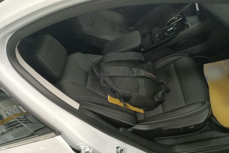 Used Buick Envision 2025 Encore Plus 28T Two-Wheel-Drive Platinum Edition