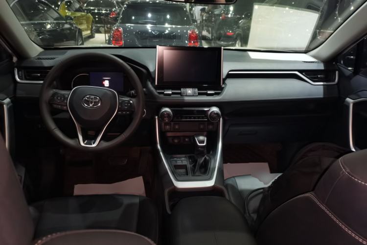 Used Toyota RAV4 2021 2.0L CVT Two-Wheel Drive Fashion PLUS Edition