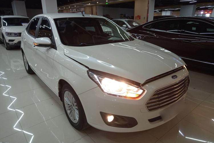Used Ford Escort 2015 1.5L Automatic Comfort Model

