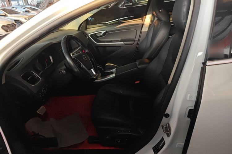 Used Volvo S60 2018 S60L T4 Smart & Ambitious Edition