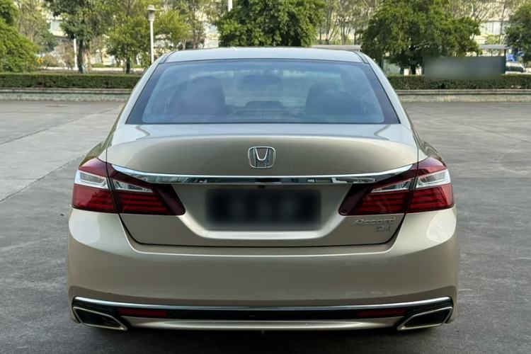 Used Honda Accord 2016 2.0L Luxury Edition