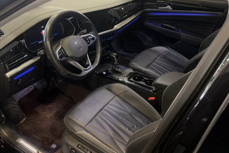 Used Volkswagen Passat 2022 330TSI Starry Luxury Edition
