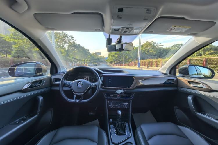 Used Volkswagen Tharu 2019 280TSI Two-Wheel Drive Luxury Version China VI Standard
