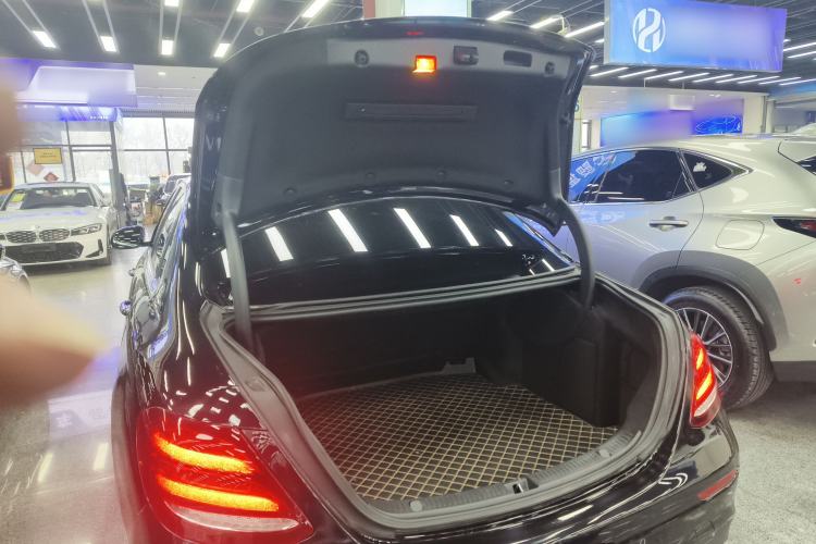 Used Mercedes-Benz E-Class 2019 Restyled E 300 L Sporty and Stylish Edition