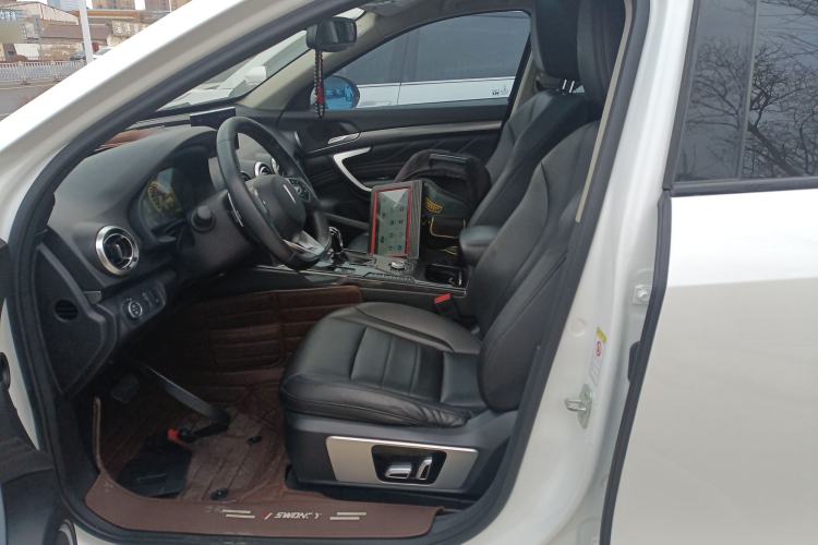 Used Wey VV7 2017 2.0T Ultra-Luxury Version
