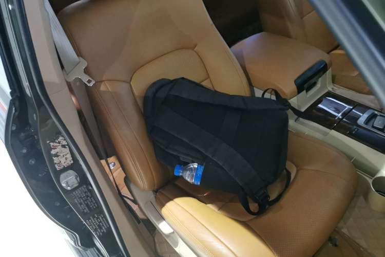 Used Toyota Land Cruiser 2014 4.0L Automatic Parallel Import Version
