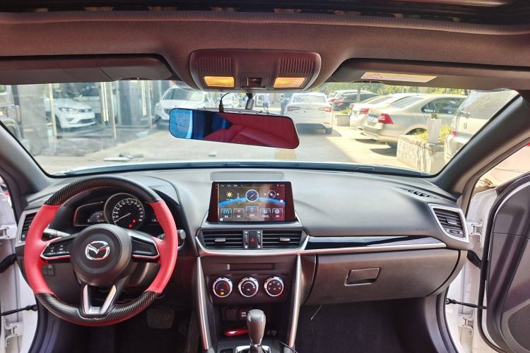 Used Mazda CX-4 2018 2.0L Automatic Two-Wheel Drive Blue Sky Dynamic Version China VI Standard
