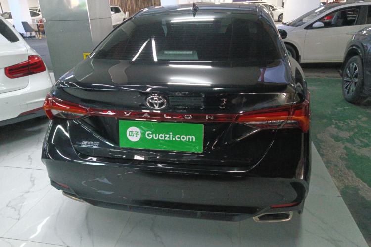 Used Toyota Avalon 2023 2.0L Premium Edition
