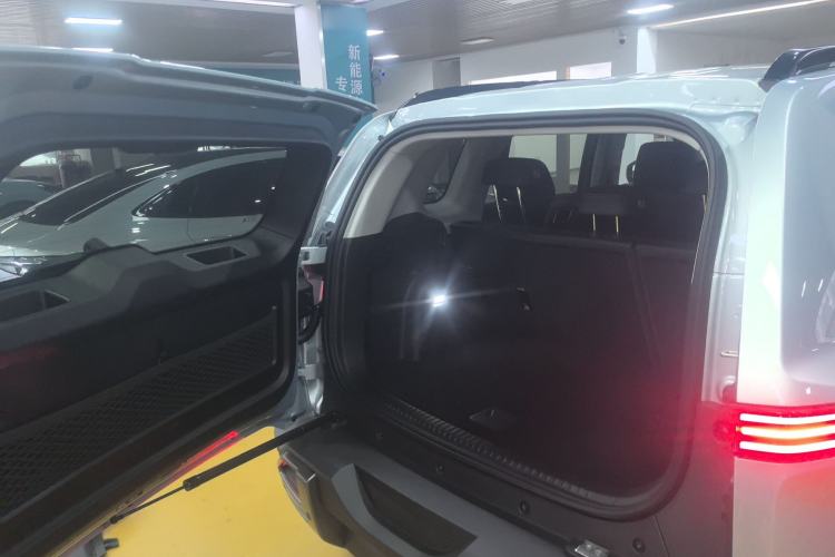 Used  Titanium 3 2025 501KM All-Wheel Drive Intelligent Driving Ultra Version