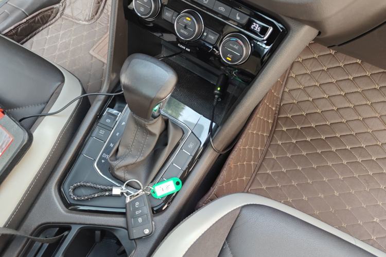 Used Volkswagen Tiguan L 2017 330TSI Automatic Two-Wheel Drive Luxury Edition
