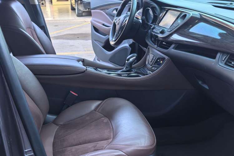 Used Buick Envision 2017 20T Two-Wheel Drive Luxury Model
