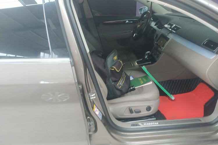 Used Volkswagen Magotan 2015 Revised 1.8TSI Prestige Version
