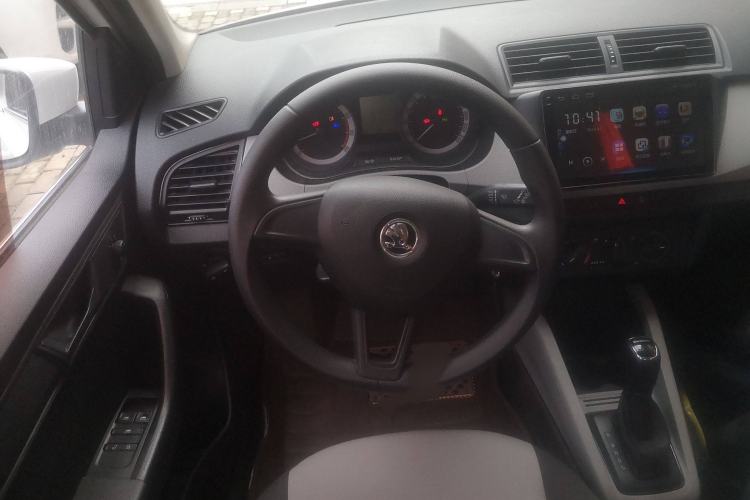 Used Skoda Fabia 2017 1.4L Automatic Car Enjoy Edition
