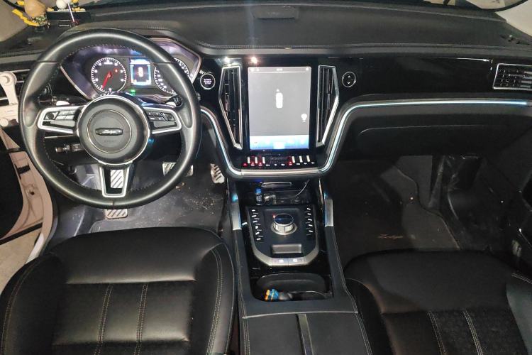 Used Zotye T700 2017 1.8T Dual-Clutch Luxury Model
