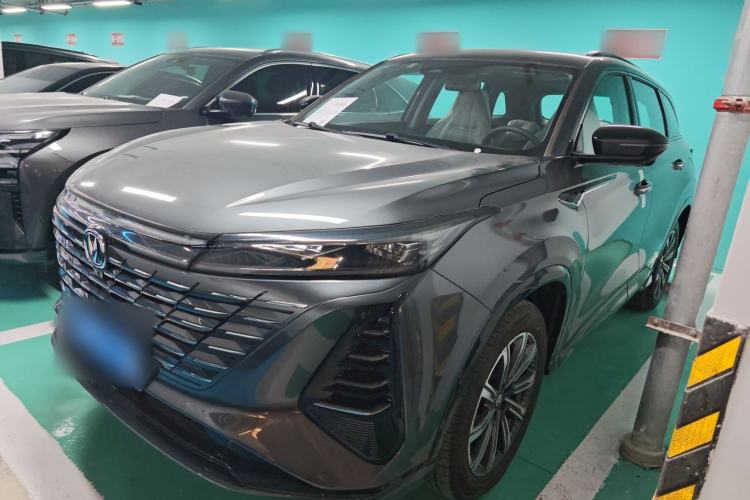 Used Changan CS75 PLUS 2024 3rd Generation Champion Edition 1.5T Intelligent Drive Dynamic Model
