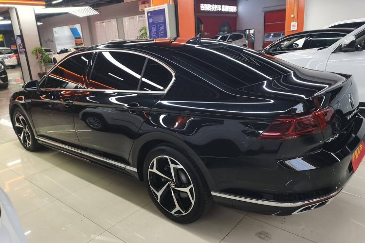 Used Volkswagen Magotan 2023 2 Million Units Commemorative Edition 330TSI DSG Luxury Version
