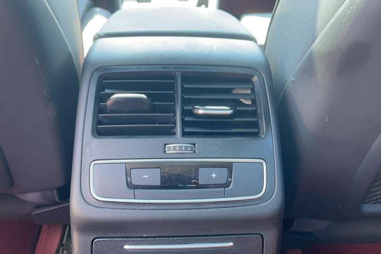 Used Audi A4L 2020 40 TFSI Luxury Dynamic Model
