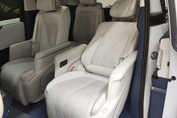 Used Buick GL8 New Energy 2024 Lu Zun Luxury Edition 6-Seater
