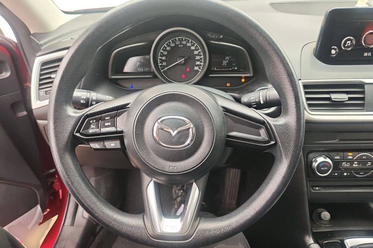 Used Mazda Mazda 3 Axela 2017 Sedan 1.5L Automatic Luxury Model China VI Standard
