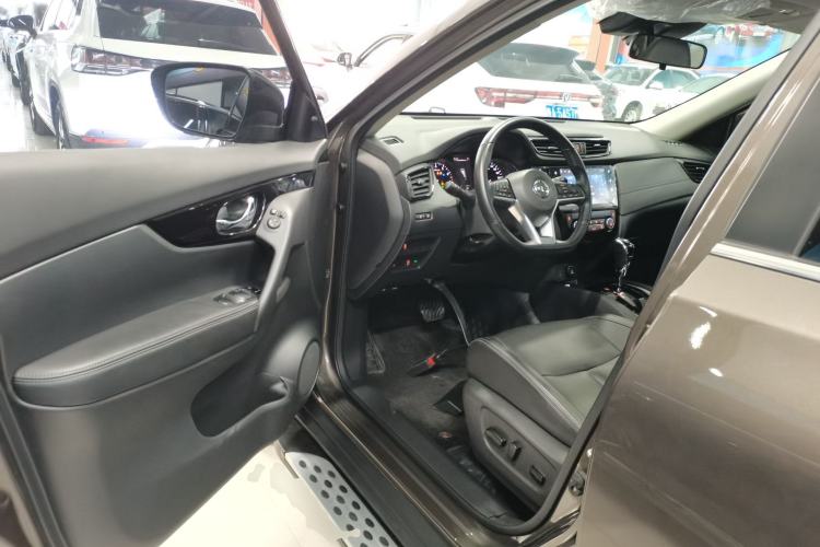 Used Nissan X-Trail 2022 2.0L Two-Wheel Drive Smart Connect & Comfort Edition