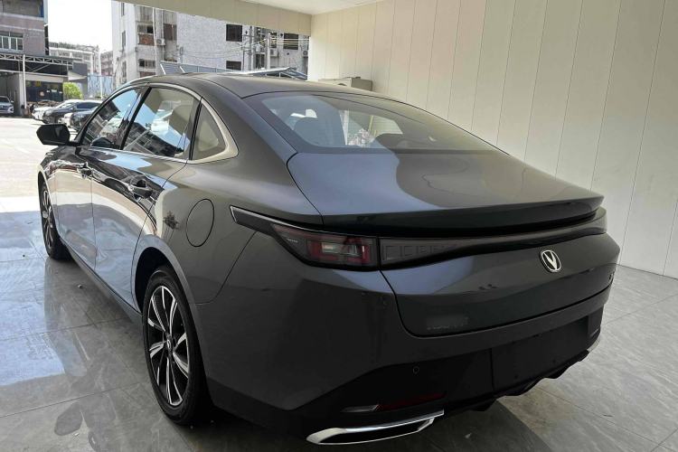 Used Changan Eado 2025 Blue Whale 1.5T 500Bar Prestige Model
