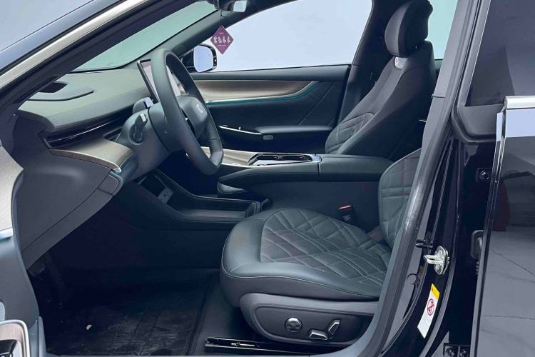 Used  A07 2024 Pure Electric "True Fragrance" Edition 515 Prestige Model