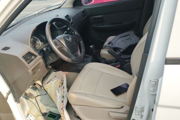 Used Wuling Hongguang 2014 1.5L S Standard Version
